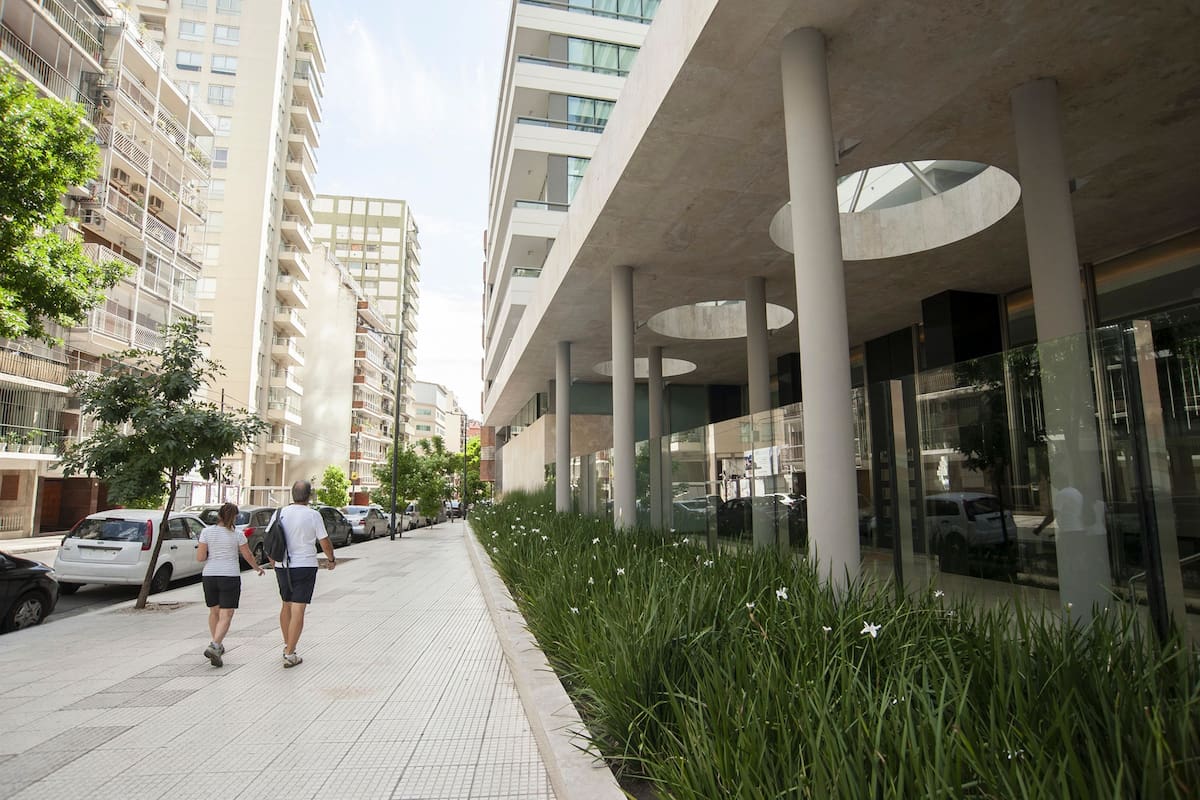 El tradicional barrio porteño se expande y el área que limita con Palermo amplía su oferta de metros nuevos; los desarrolladores encuentran oportunidades pese a ser una zona con poca tierra disponible
