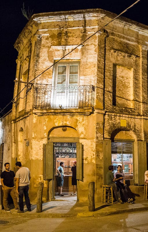 El tradicional bodegón De Bessonart, un punto de encuentro desde hace más de 200 años.
