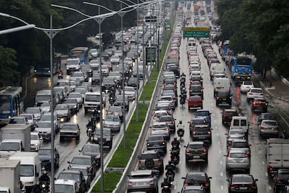 El tráfico es uno de los mayores problemas de las grandes ciudades y determina los riesgos para manejar en cada lugar
