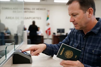 El trámite del pasaporte mexicano tiene un costo de entre US$101 y US$209