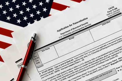 El trámite para obtener la ciudadanía en Estados Unidos es riguroso e implica cumplir con múltiples requisitos