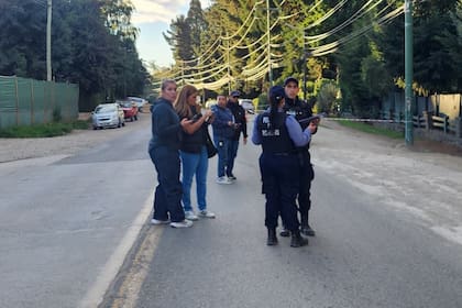 El tránsito estuvo cortado sobre la avenida Pioneros tras el episodio en el que resultó herido un joven.