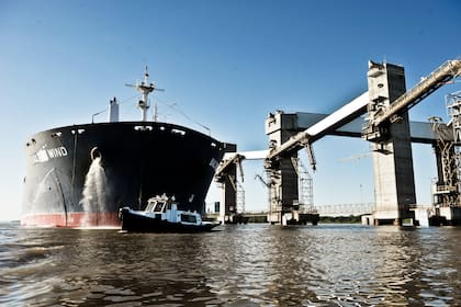 El transporte de productos se hace con mayoría de buques extranjeros