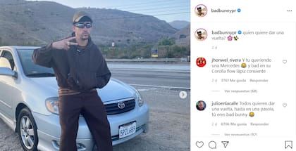 El trapero Bad Bunny mostró su Toyota Corolla en fotos del rodaje de su video Yonaguni. Fuente: Instagram/BadBunnypr.