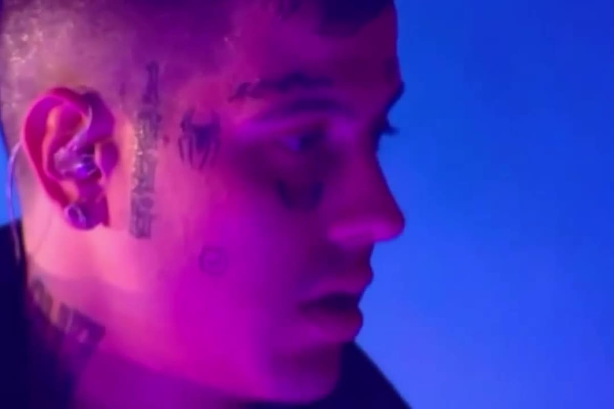 El trapero Duki tuvo que frenar su show del Lollapalooza al ver que algunos de sus fanáticos se encontraban aturdidos