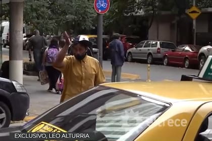 El trapito le pidió a la periodista que se alejara de la esquina