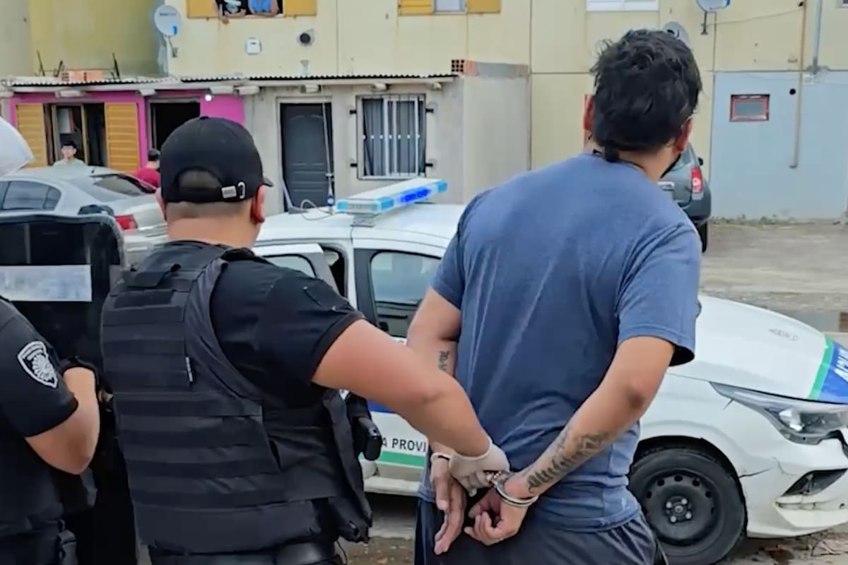 El traslado de Pablo Ezequiel Ferreyra tras su detención en Trelew, Chubut