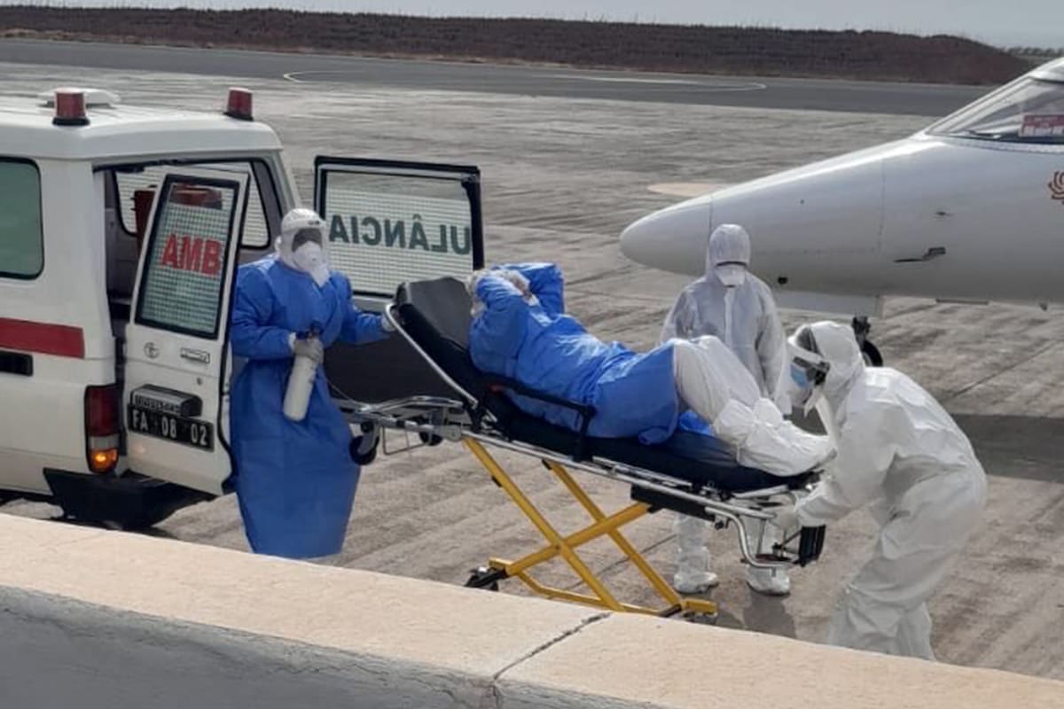 El traslado de uno de los pasajeros con un cuadro grave de hantavirus