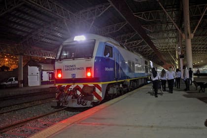 El tren a Mar del Plata volvió con azafatas, protocolo sanitario y a mitad de precio que el ómnibus