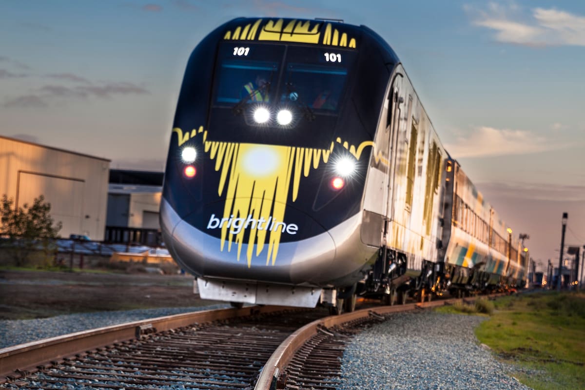 El tren Brightline comenzó a operar entre Miami y Orlando el pasado 22 de septiembre