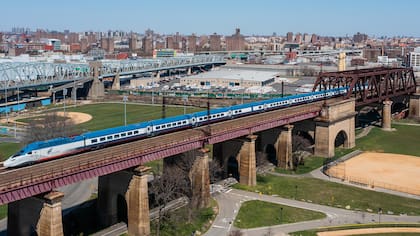 El tren de Nueva York a Montreal sale desde la Gran Manzana y llega a Canadá tras diez horas de trayecto (Amtrak)