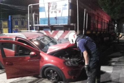 El tren embistió al auto frente a la cancha de Boca