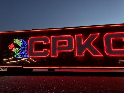 El tren navideño recorrerá más lugares en 2025, desde el inicio de su trayecto en Canadá y por Estados Unidos (CPKC)