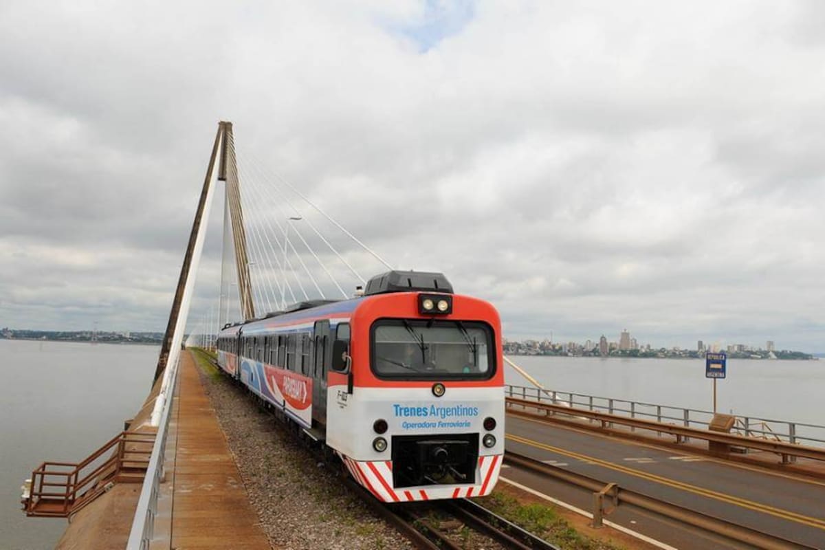 El tren Posadas-Encarnación, el único internacional de pasajeros que funciona en la Argentina, une la capital misionera con Paraguay en 7 minutos