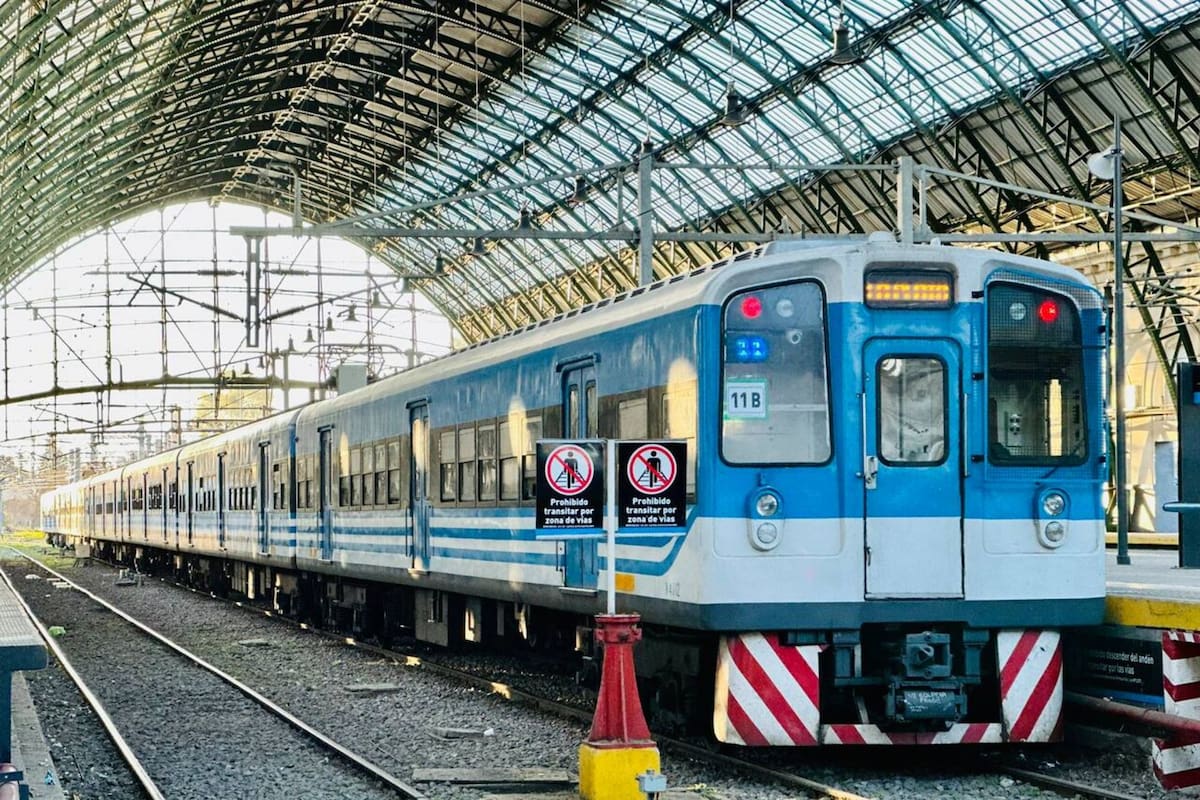 El tren Roca vio su servicio afectado por amenazas de bomba falsas (Foto Archivo)