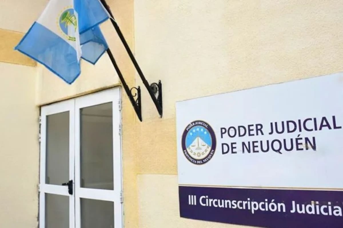El Tribunal de Juicio estuvo integrado por la jueza Leticia Lorenzo y por los jueces Ignacio Pombo y Diego Chavarría Ruiz.