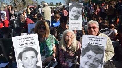 El Tribunal Oral Federal 1 (TOF1) dará a conocer la sentencia del juicio por delitos de lesa humanidad cometidos en los centros clandestinos de detención de Córdoba La Perla, la Ribera y en el Departamento de Informaciones de la Policía provincial (D2), entre 1975 y 1978