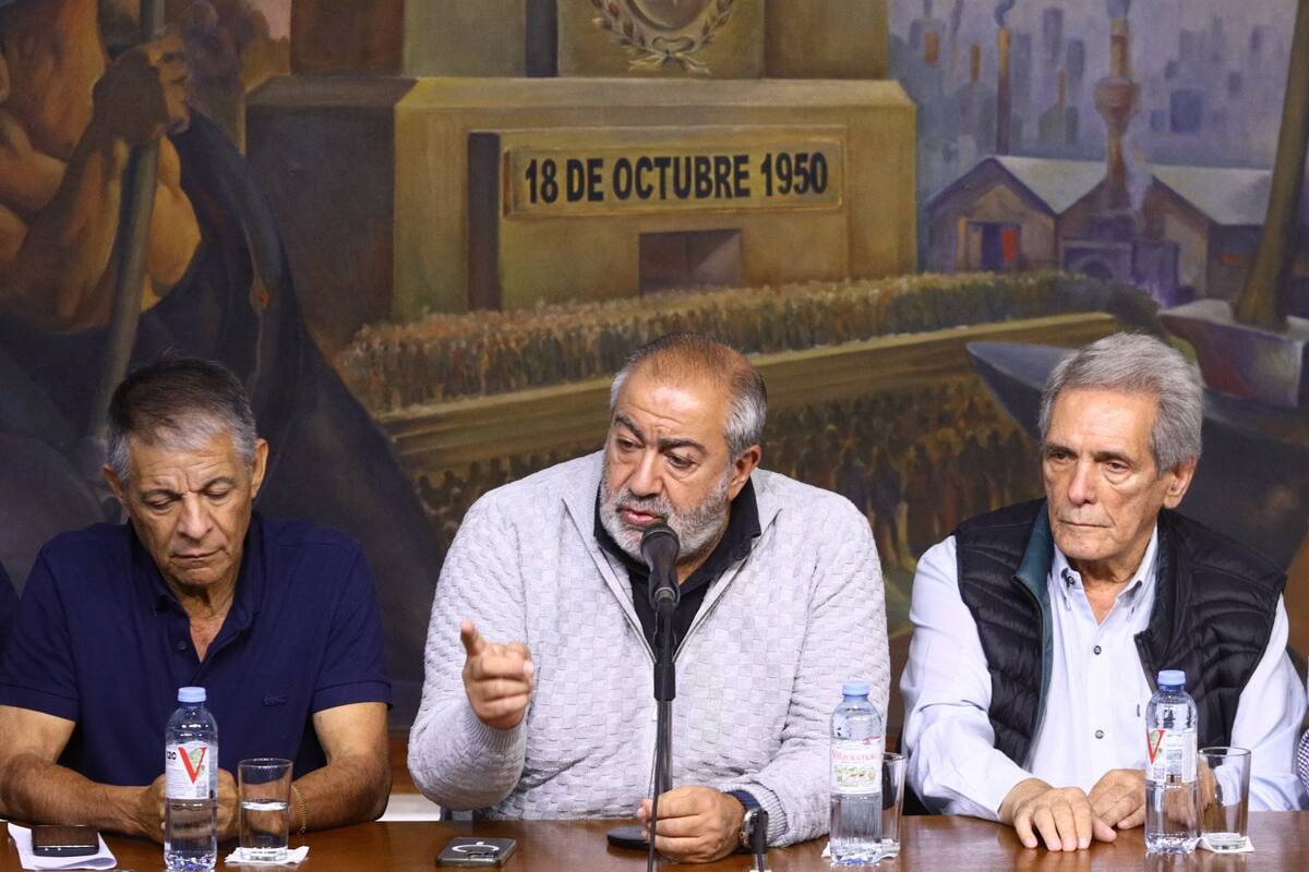 El triunvirato de mando de la CGT: Octavio Argüello, Héctor Daer y Carlos Acuña