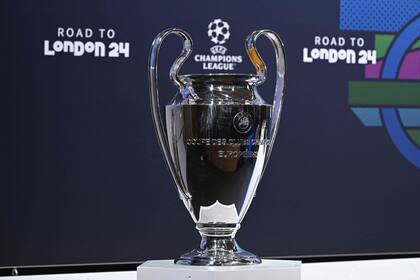 El trofeo de la UEFA Champions League 2023-24, que quedará en manos del equipo que se consagre campeón el próximo 1° de junio