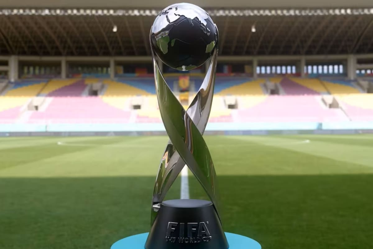 El trofeo del Mundial Sub 17, que levantará el campeón de Qatar 2025