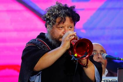 El trompetista chileno Cristián Cuturrufo murió a los 48 años, por complicaciones de un cuadro de Covid positivo