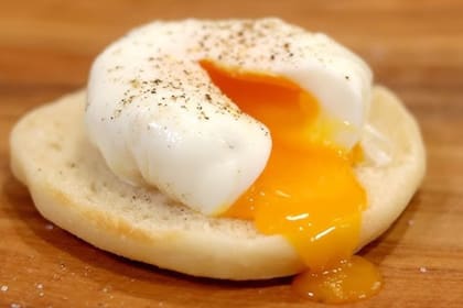 El truco infalible para hacer huevos poché en tres minutos