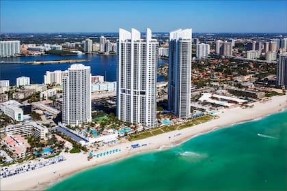 El Trump International Beach Resort es un hotel de lujo en Sunny Isles Beach, en Florida