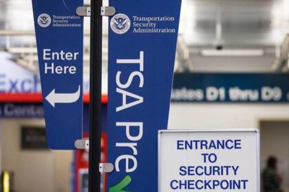 El TSA PreCheck es un programa gubernamental de Estados Unidos para acelerar el proceso de seguridad en más de 200 aeropuertos