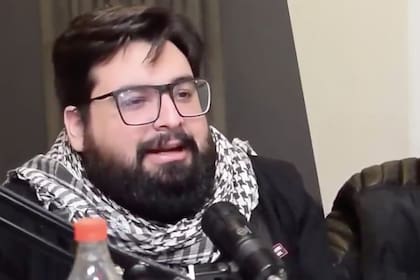 El tuitero rosarino Franco Buoniconto, conocido como "El Buni", a quien se le atribuye la difusión del video falso en el que se le hacía anunciar a Mauricio Macri la declinación de la candidatura de Silvia Lospennato