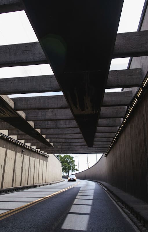 El túnel está conformado por 37 tubos de hormigón a 32 metros de profundidad.