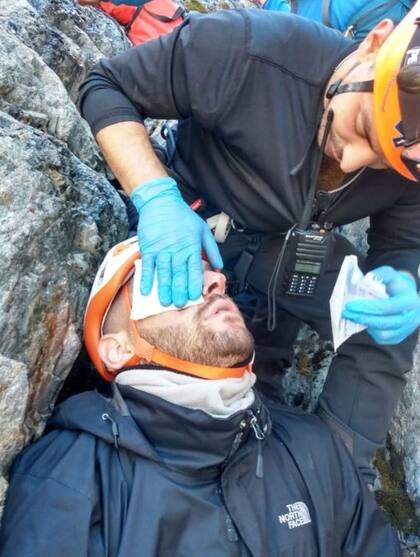 El turista israelí fue atendido antes de subir al helicóptero