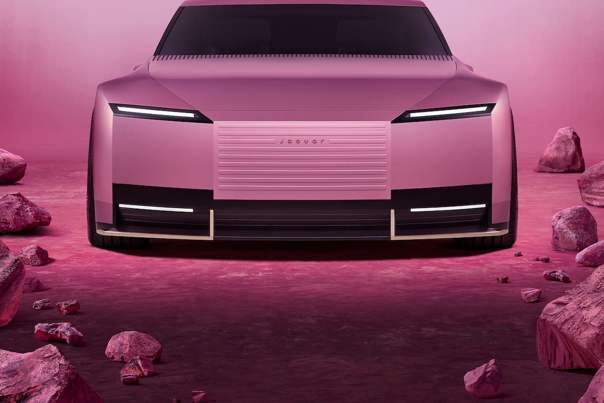 El Type 00 de Jaguar se venderá en los colores Miami Pink, Parisian Gold y London Blue