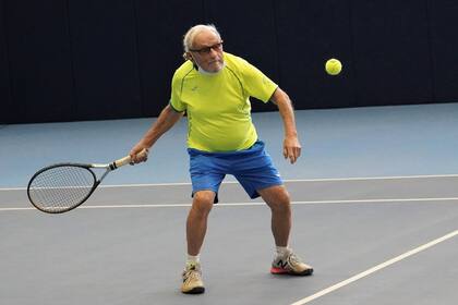 El ucranio Leonid Stanislavski ostenta un récord Guinness: ser el tenista de mayor edad en el mundo, con 97 años.