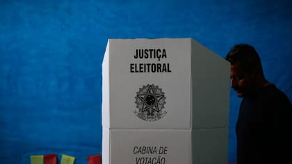 El último relevamiento marca un punto de diferencia entre ambos candidatos
