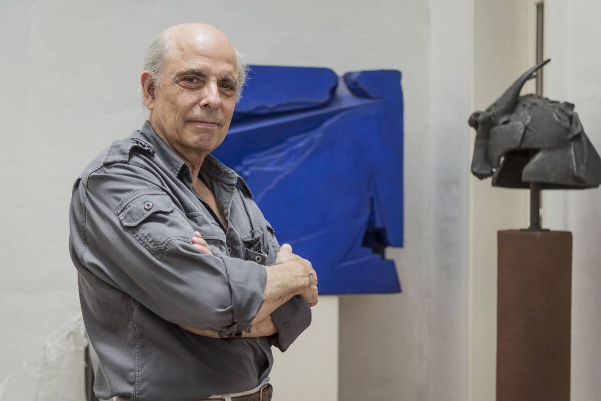 El único sobreviviente de los arquitectos que proyectaron el Centro Cultural Recoleta no está conforme con los cambios del espacio; la opinión de un experto en patrimonio y del artista que intervino la fachada