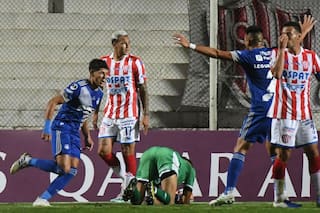 Duro golpe: Unión perdió como local ante Emelec 1-0 por la Copa Sudamericana