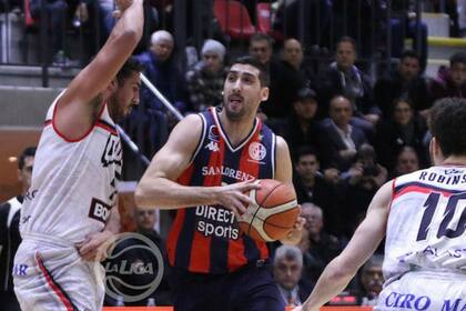 El uruguayo Mathías Calfani, uno de los extranjeros por los que San Lorenzo deberá pagar la multa