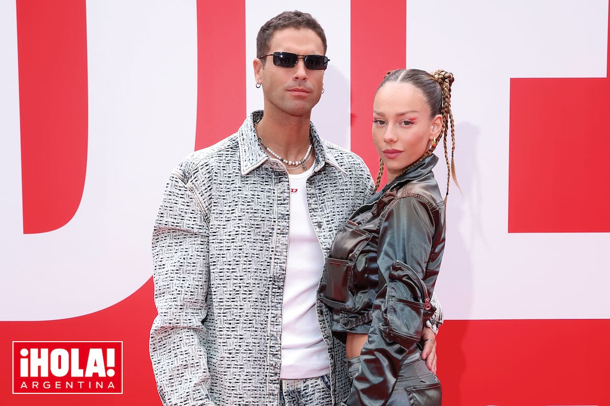 El uruguayo y la actriz española se mostraron muy cariñosos en medio de rumores que afirmaban que desde hace un tiempo estaban separados.