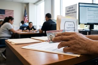 Extienden el permiso de trabajo para salvadoreños con TPS hasta el 9 de septiembre de 2026