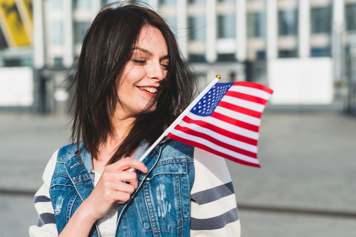 Exceção à regra do USCIS para solicitação de cidadania norte-americana como imigrante.