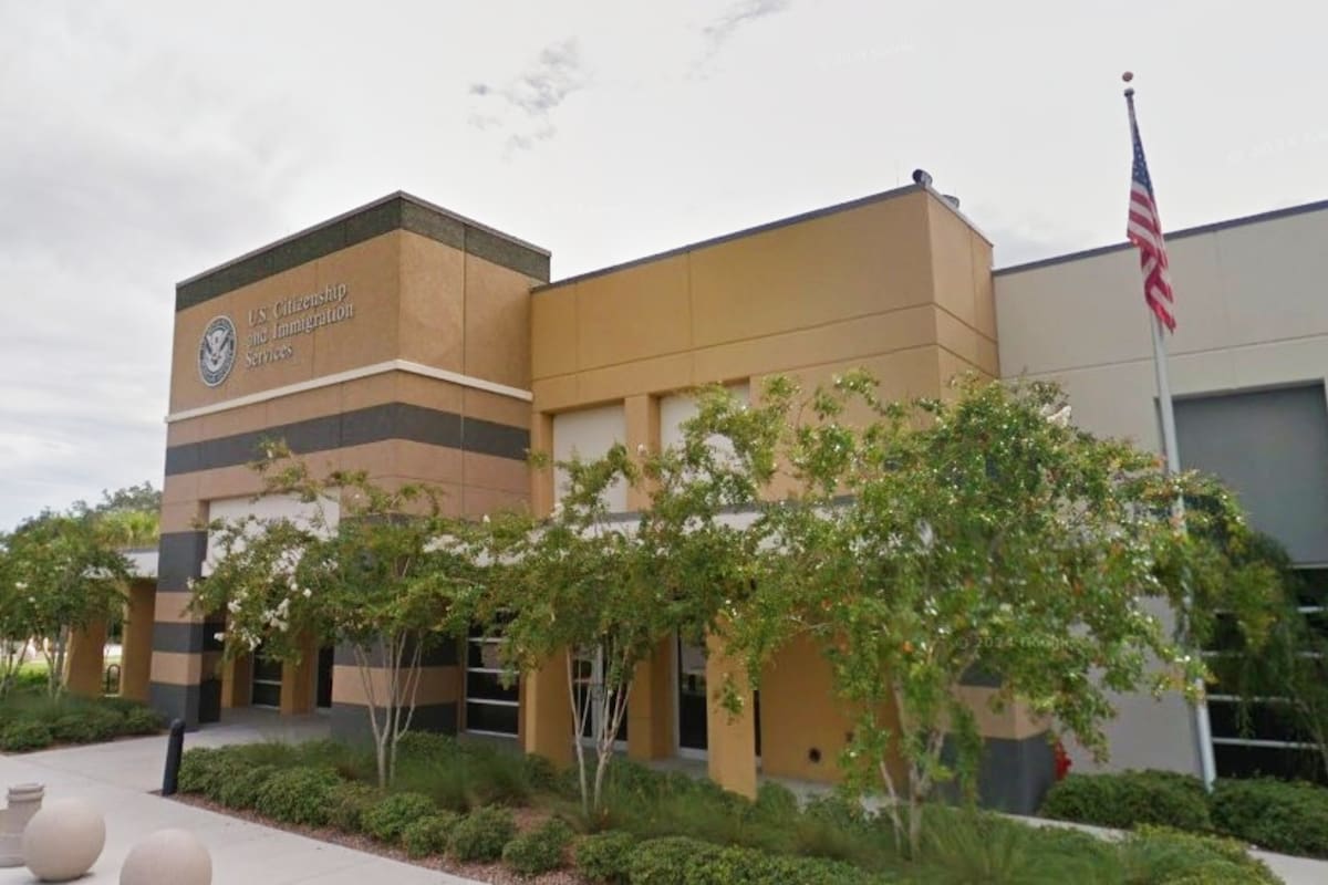 El Uscis tiene oficinas en diversos condados de Florida, sin embargo, la ciudadanía tiene una dirección de trámite especial