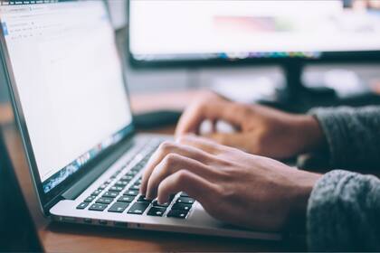 El Uscis tienen varias modalidades en las que un peticionario puede verificar el estado de su caso