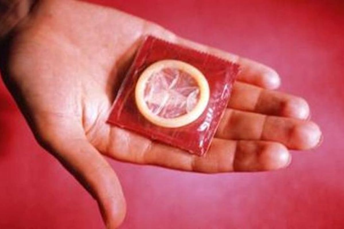 El uso adecuado del preservativo previene las infecciones de transmisión sexual