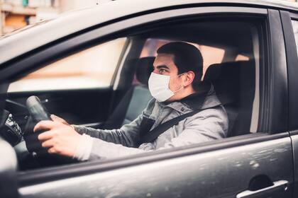 El uso de tapabocas es obligatorio para todos los conductores.