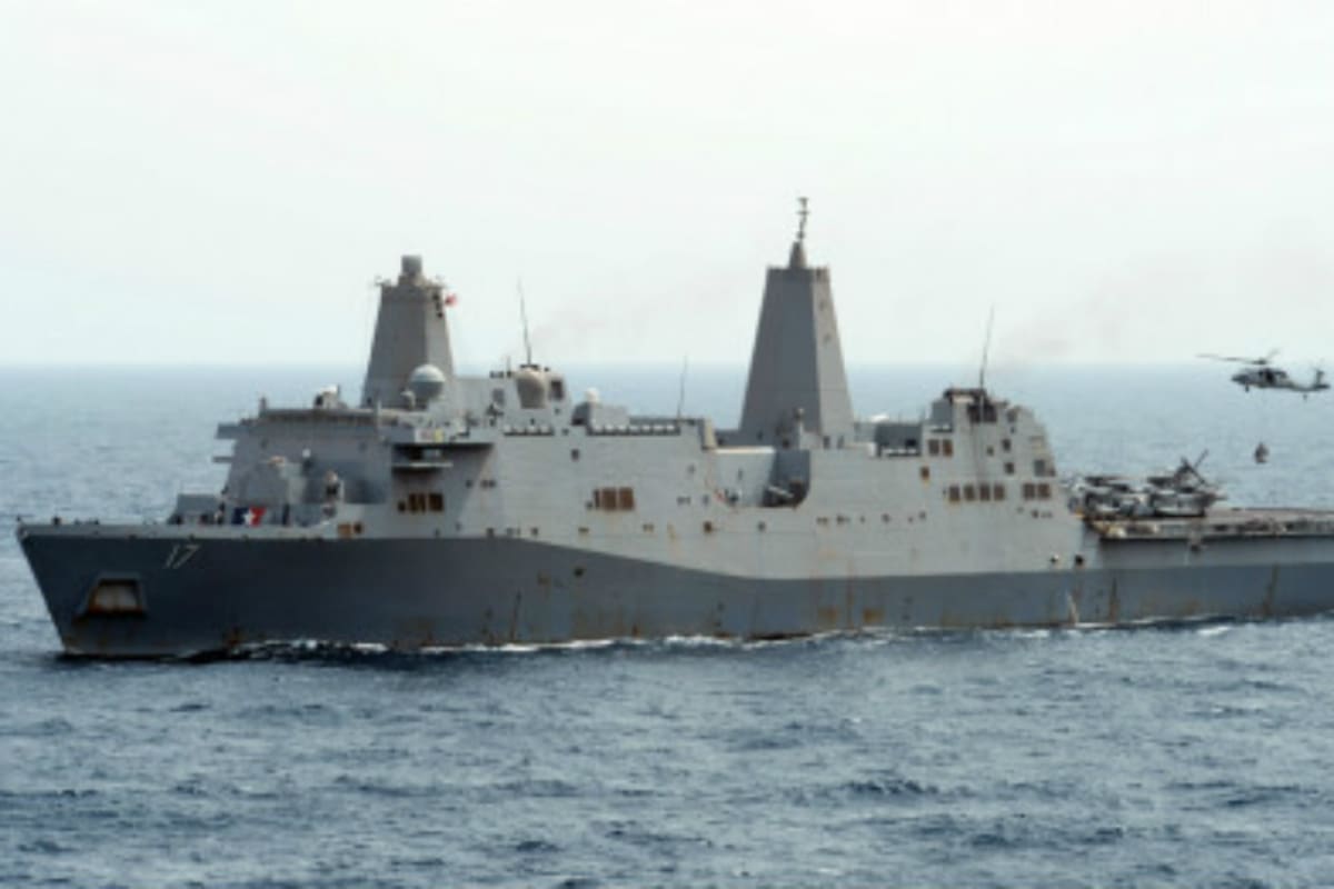 El USS San Antonio aloja a varios presuntos terroristas para ser interrogados