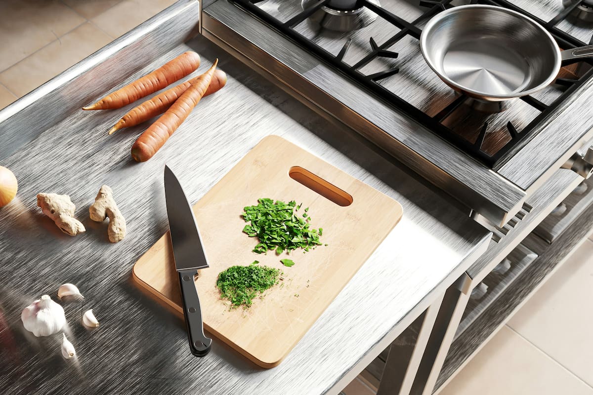 El utensilio de cocina que todos utilizan pero es cancerígeno según la OMS