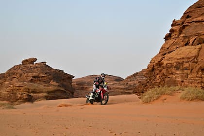 El valenciano Tosha Schareina logró este miércoles el segundo triunfo seguido en el Dakar 2026; comparte el primer puesto global con su compañero de Honda estadounidense Ricky Brabec.