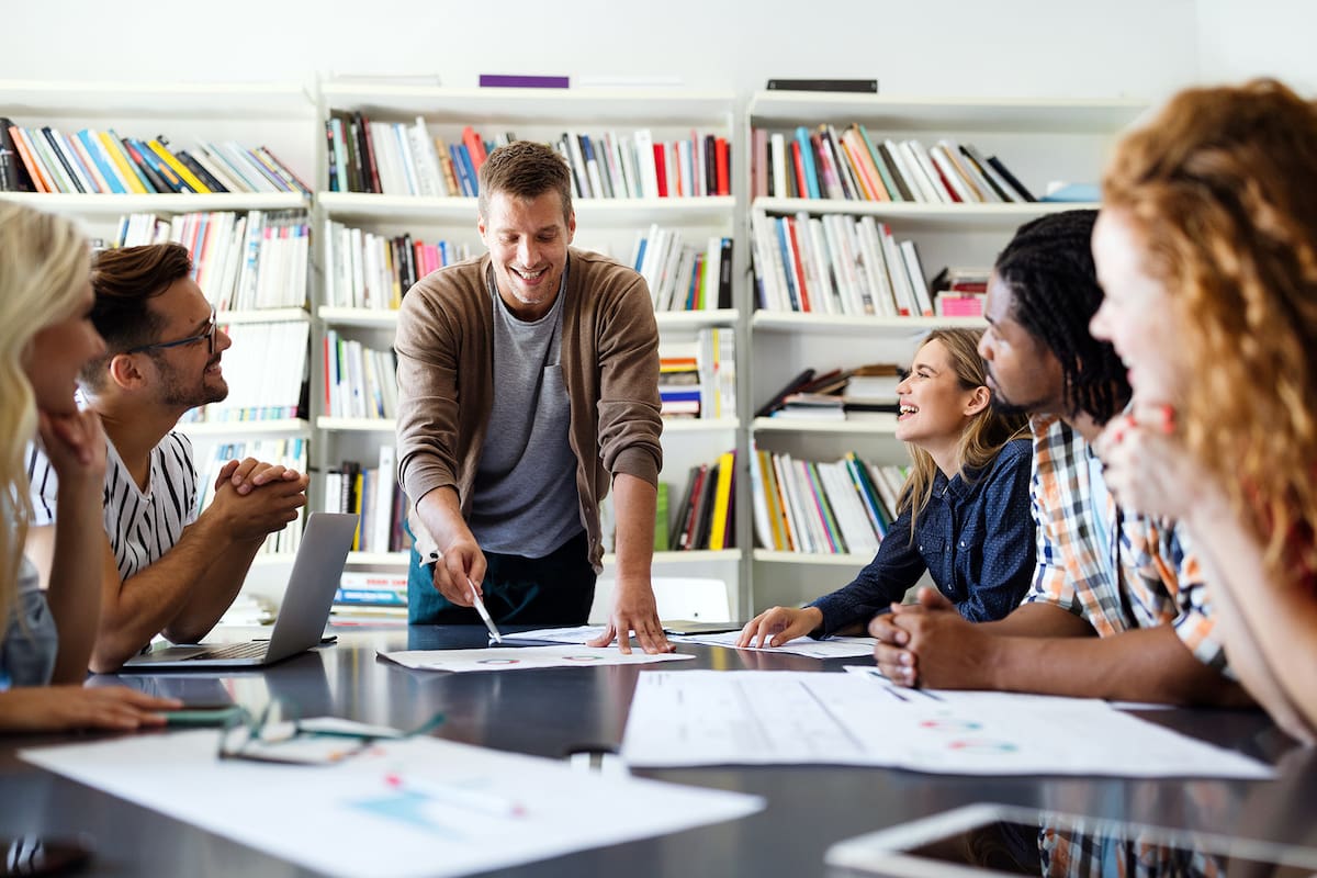 El valor del diseño para el negocio está en plena transformación. Si bien su rol ya viene evolucionando desde hace tiempo –de ser solo un área de las organizaciones a convertirse en una pieza clave– hoy está migrando a una rol cada vez más protagonista y transversal.