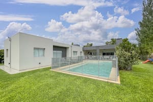 Cuánto sale pintar una casa completa de 100 metros cuadrados