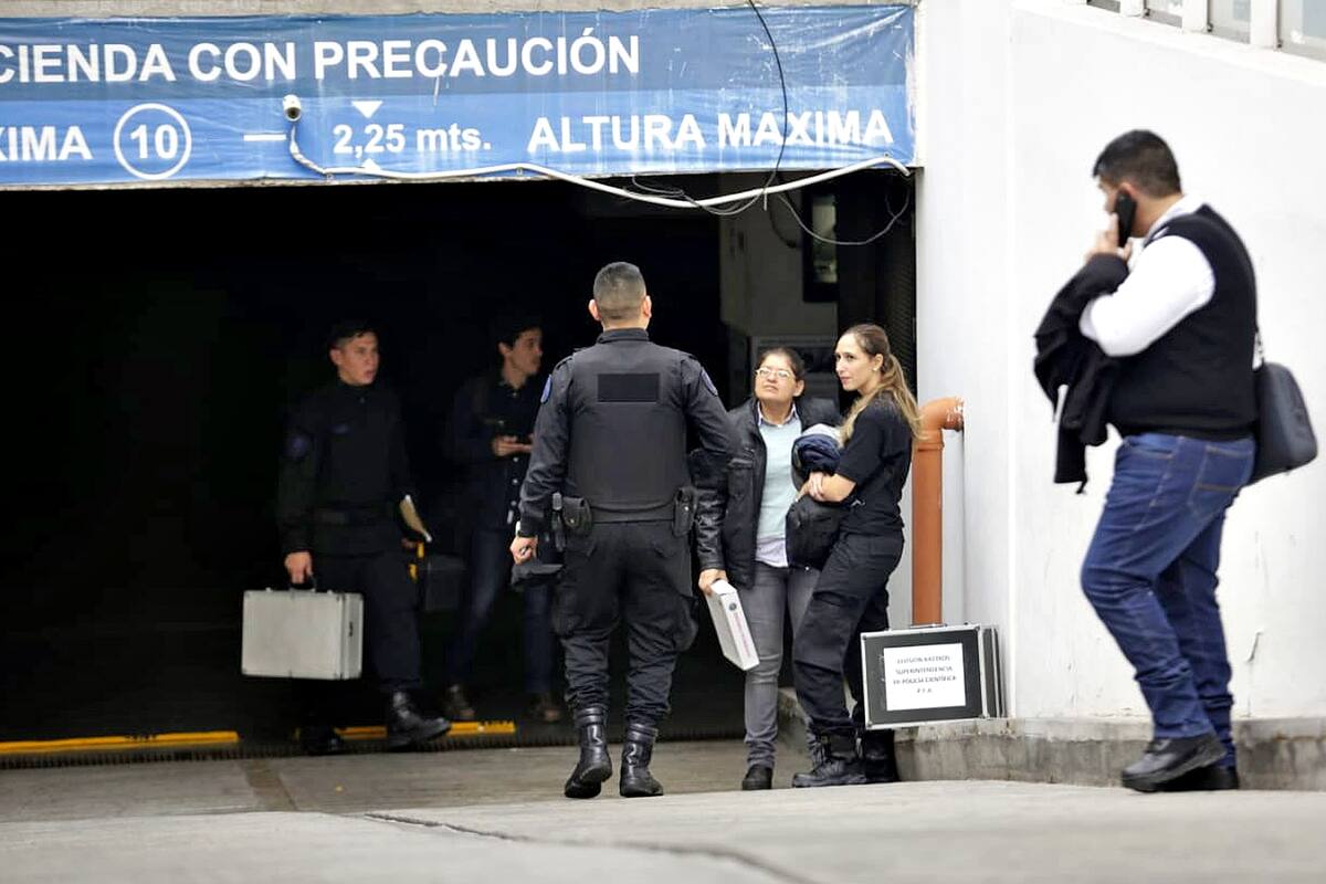 El vehículo fue encontrado en Bartolomé Mitre 1400; lo dejaron a las 7 de la mañana